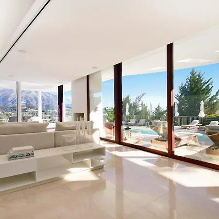 Villa 7 Bedrooms With Sea View Private Pool And Jacuzzi At 3 Km Away From The Beach Marbella