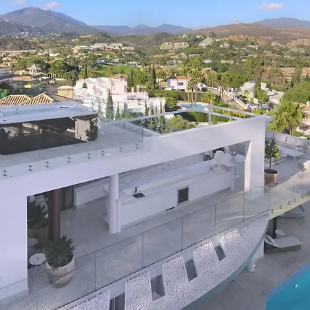 7 Bedrooms With Sea View Private Pool And Jacuzzi At 3 Km Away From The Beach Marbellac